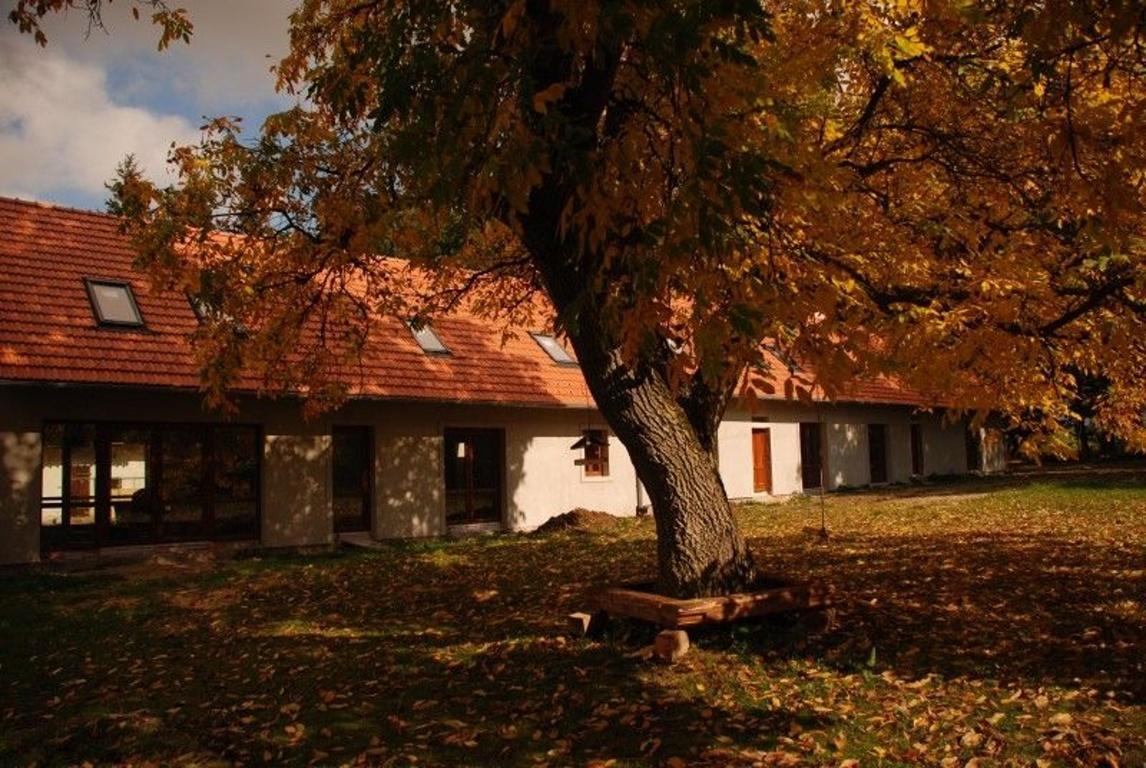 Veverci Dvur Hotel Rosec Екстериор снимка